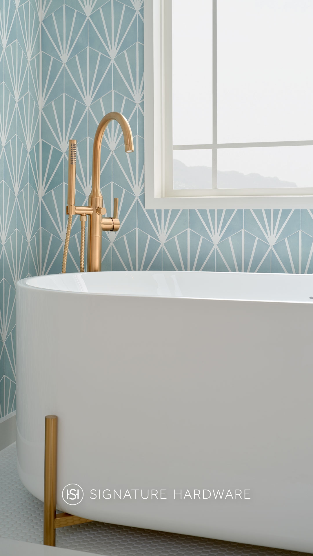 Bathtub with tub filler